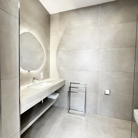 The Treasury Hotell Neuss