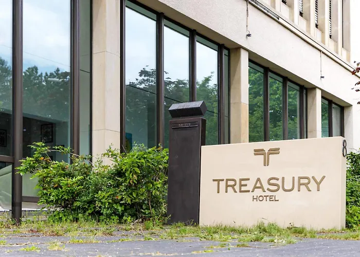 The Treasury 호텔 *