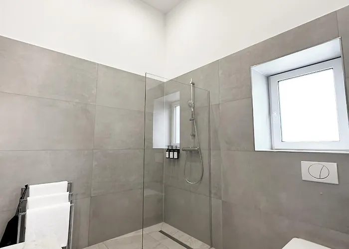 호텔 The Treasury 노이스