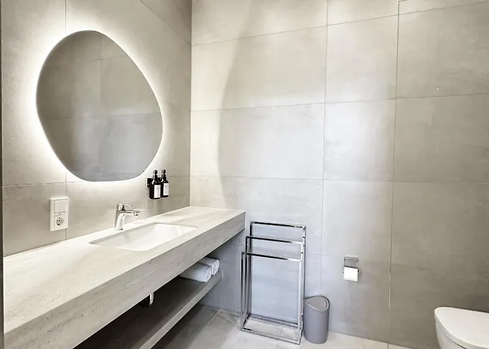 The Treasury 호텔 *